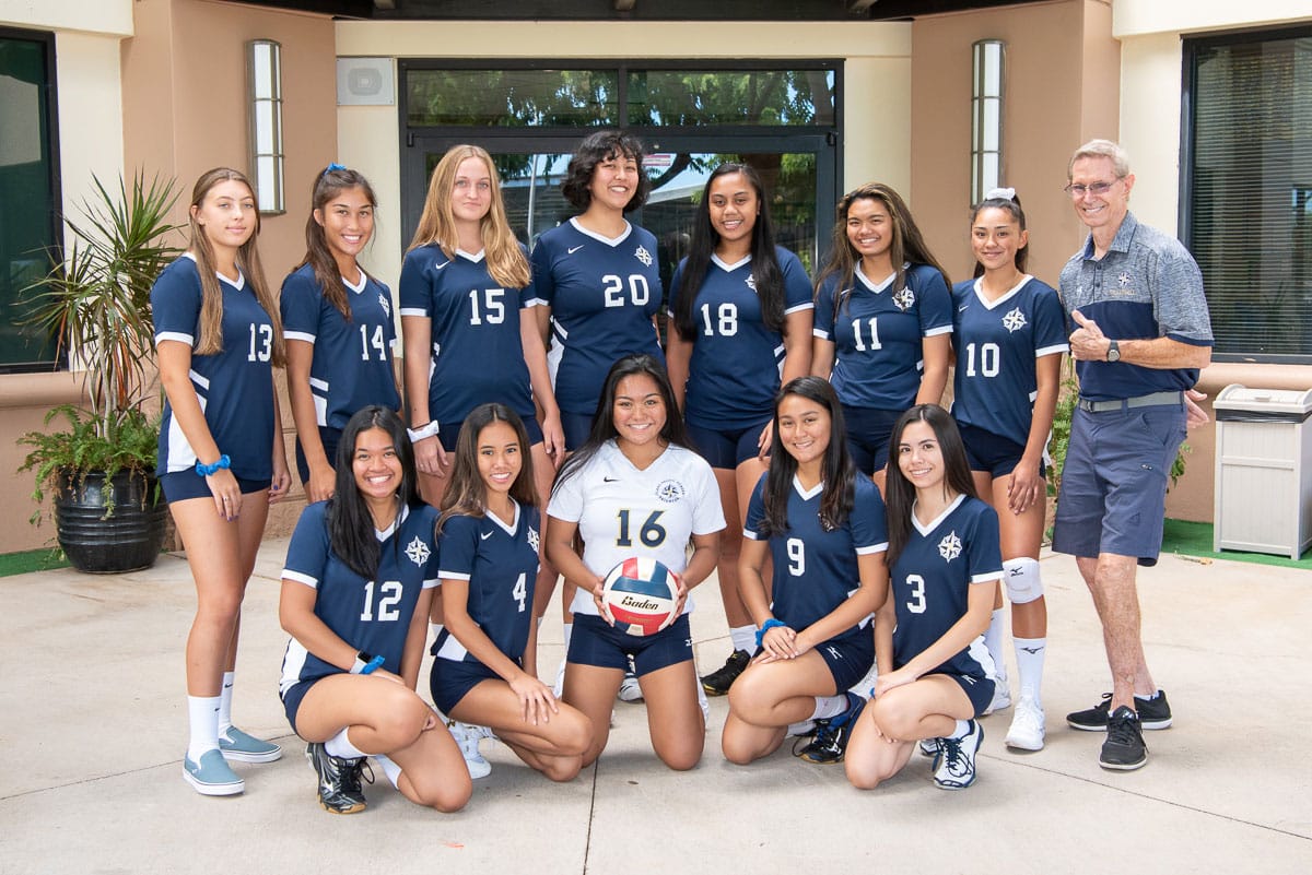 2019-2020 girls' varsity volleyball team photo