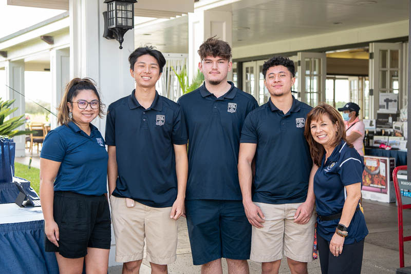 Group shot of student volunteers